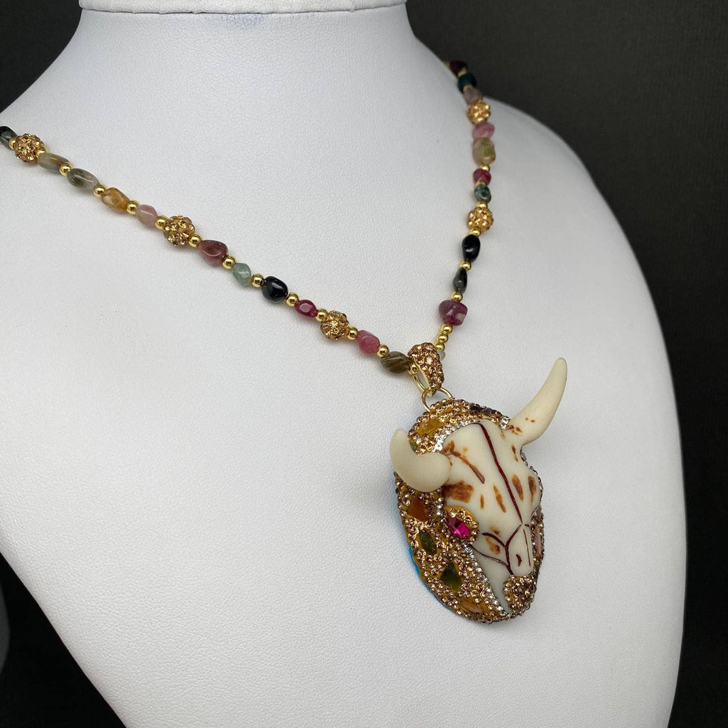 Rhinestone Inlaid Resin Ox Head Stone Beaded Necklace - CS