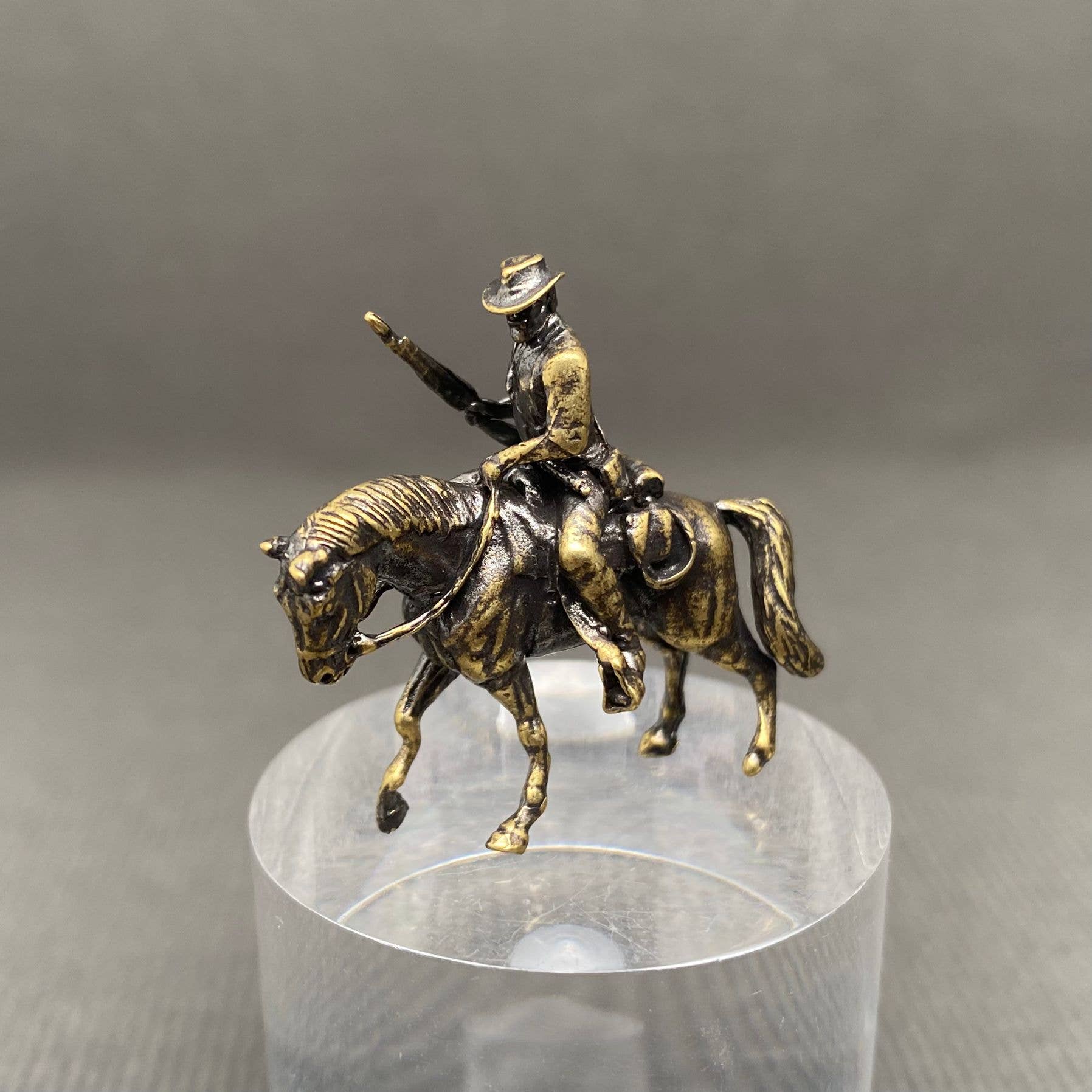 Gunslinger Riding A Horse Brass Crafts Desktop Ornaments