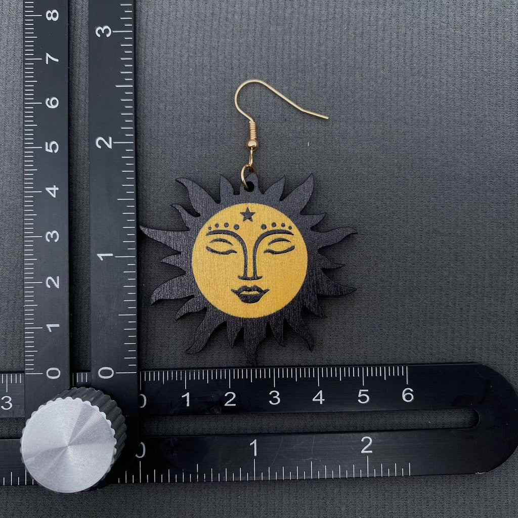 Face Sun Shape Pendant Double Sided Wooden Earrings - MS