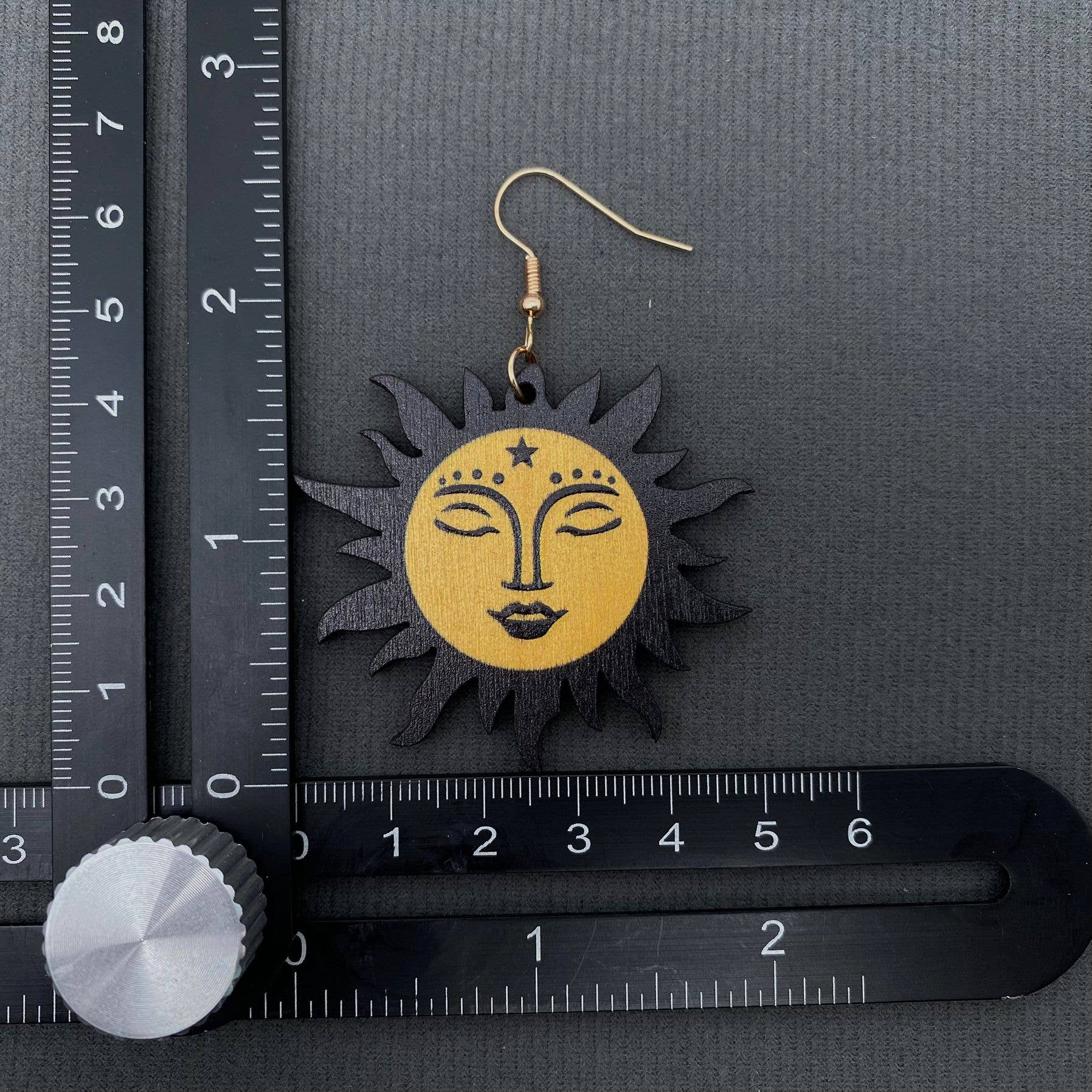 Face Sun Shape Pendant Double Sided Wooden Earrings - MS