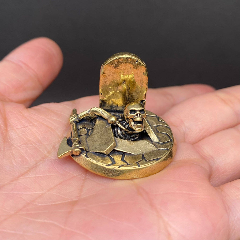 Skeleton In The Tomb Brass Crafts Decoration Desktop Ornaments