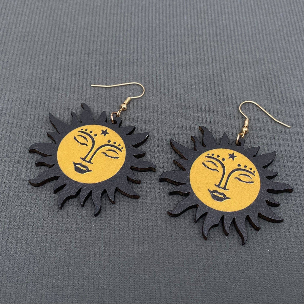 Face Sun Shape Pendant Double Sided Wooden Earrings - MS