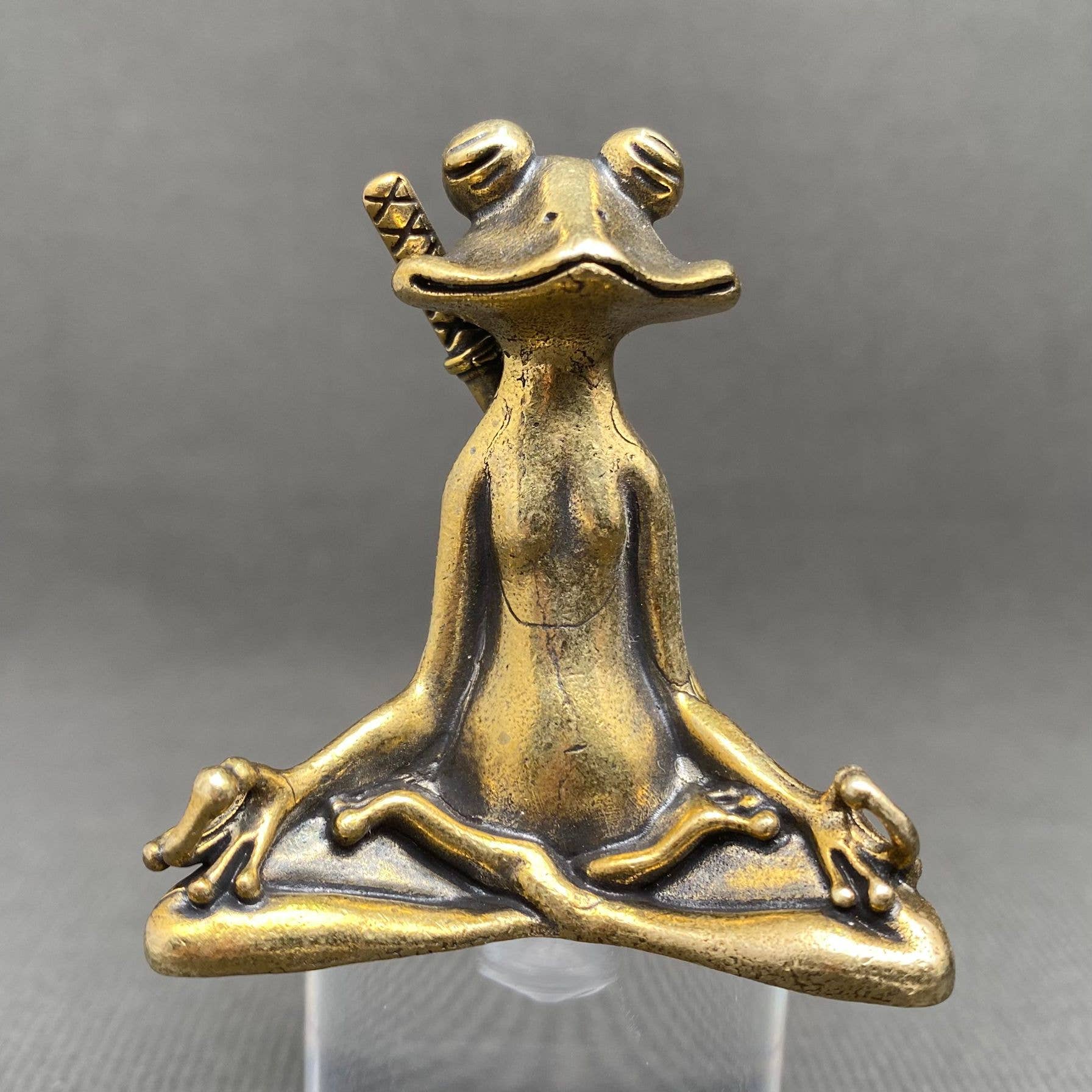 The Kungfu Frog in Meditation Brass Crafts Desktop Ornaments